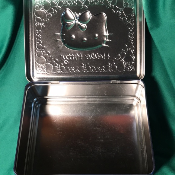 Hello Kitty 2003 Lunchbox - Picture 4 of 4